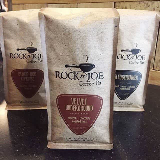 Rockin' every cup of delicious artisan #coffee @rocknjoecoffee #coffeepackaging #coffeepackagingprinting #customcoffeebags #regram 📷: @rocknjoecoffee