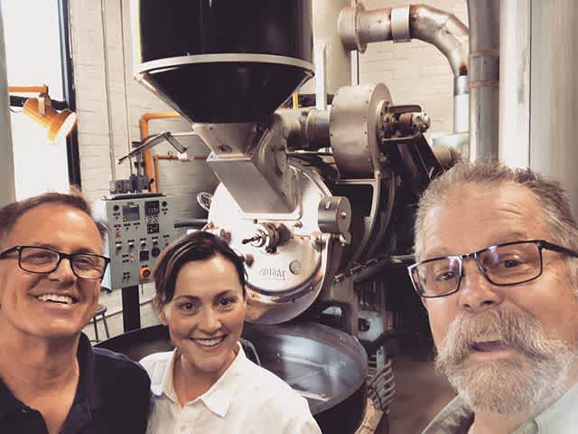 Awesome catching up with Gretchen and Don @claytoncoffeeandtea 👏🏼#specialtycoffeeroaster #freshroastedcoffee #responsiblysourced #coffeepackaging