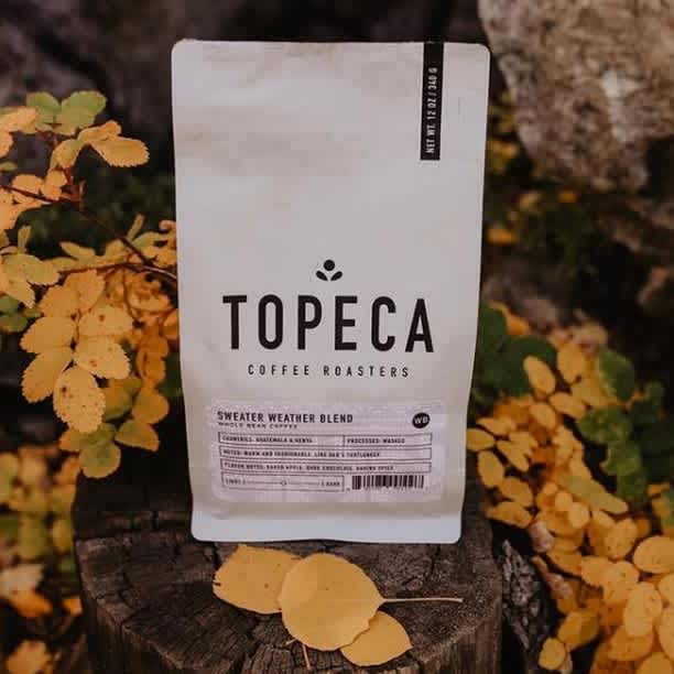 Diligently Crafted in Tulsa, Oklahoma ⠀@topecacoffee #topecacoffee #specialtycoffeeroaster #coffeepackaging #customcoffeebags⠀📷: @topecacoffee