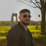Tomasz R.