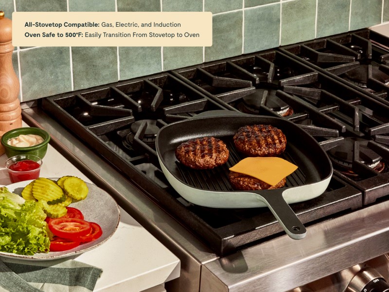 Enameled Cast Iron Grill Pan - Mist - Grilling Burgers