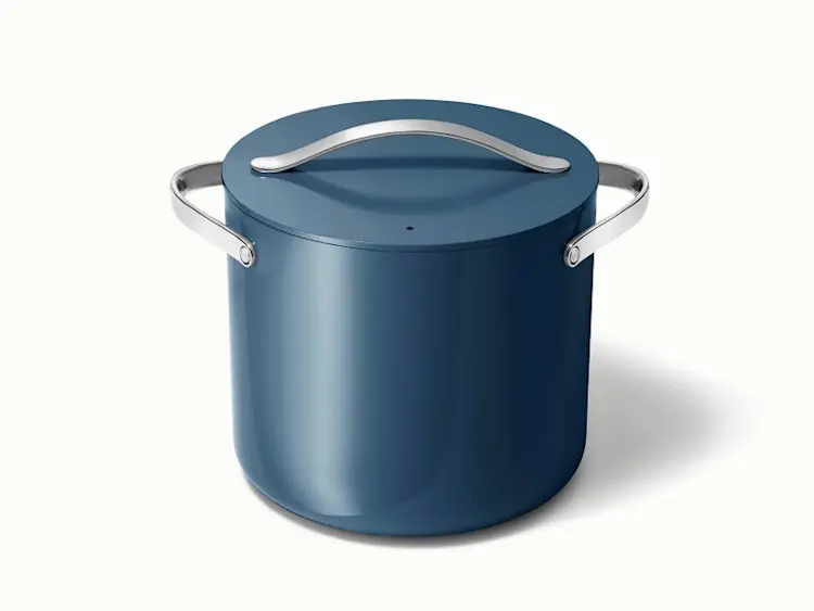 https://images.ctfassets.net/vitsw3itv0qj/1O1wwrfsXqarGdogO5YH84/7d1e1a0b2305436be292347be372ed55/Ceramic_Stock_Pot_-_Navy_-_Hero.jpg?q=75