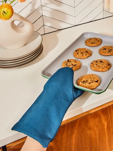 Linens - Oven Mitts - Hover