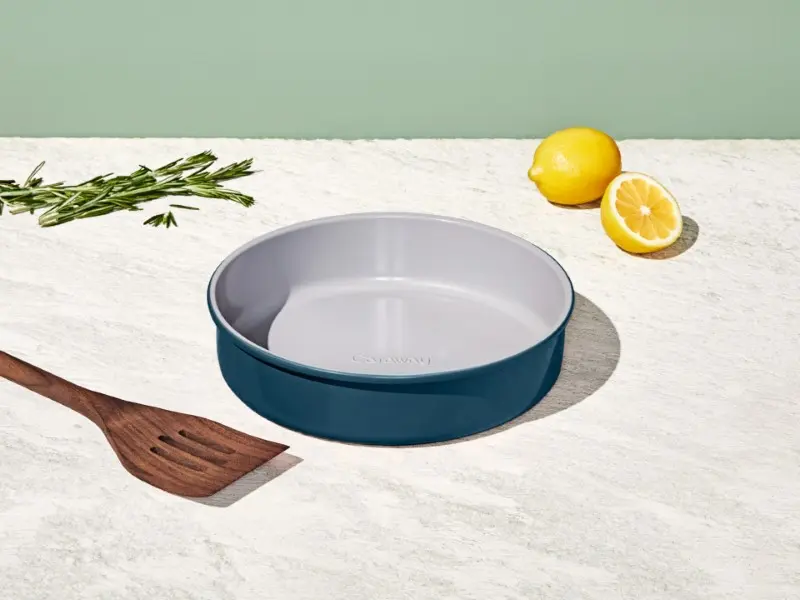 Circle Pan - Navy - Lifestyle