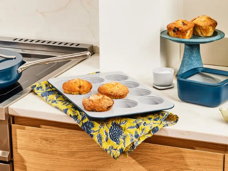 Muffin Pan - Navy - Lifestyle