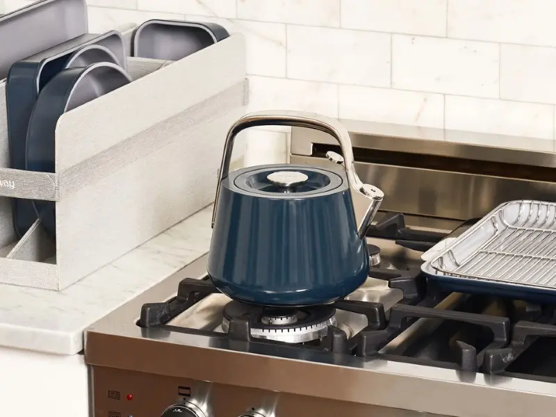 Whistling Tea Kettle - Navy - Lifestyle