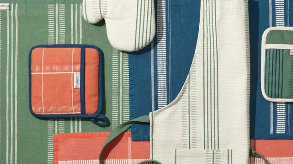 What Your Oven Mitt Pattern Says About You - Blog Hero