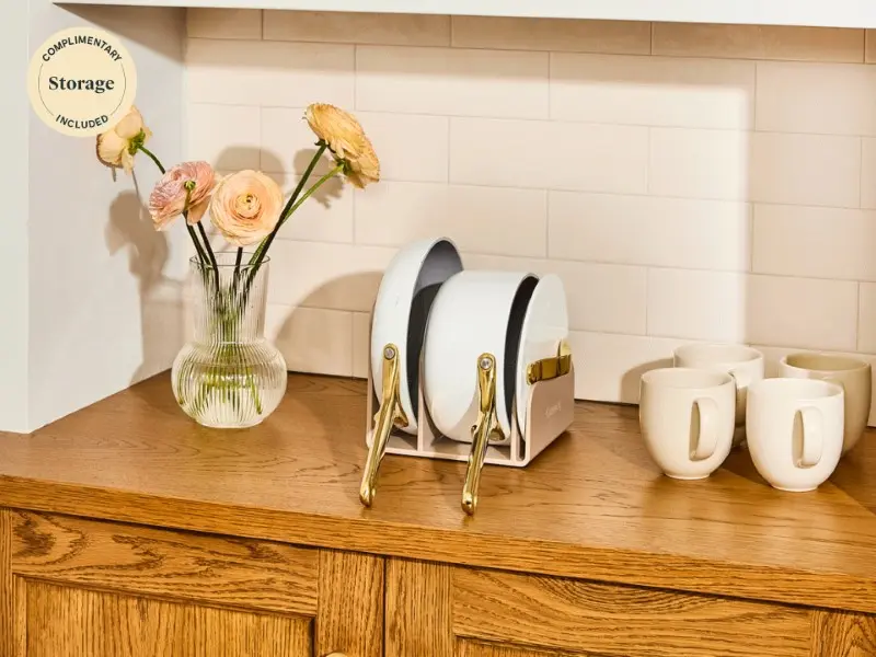 Minis Duo - White - Storage Included Lifestyle