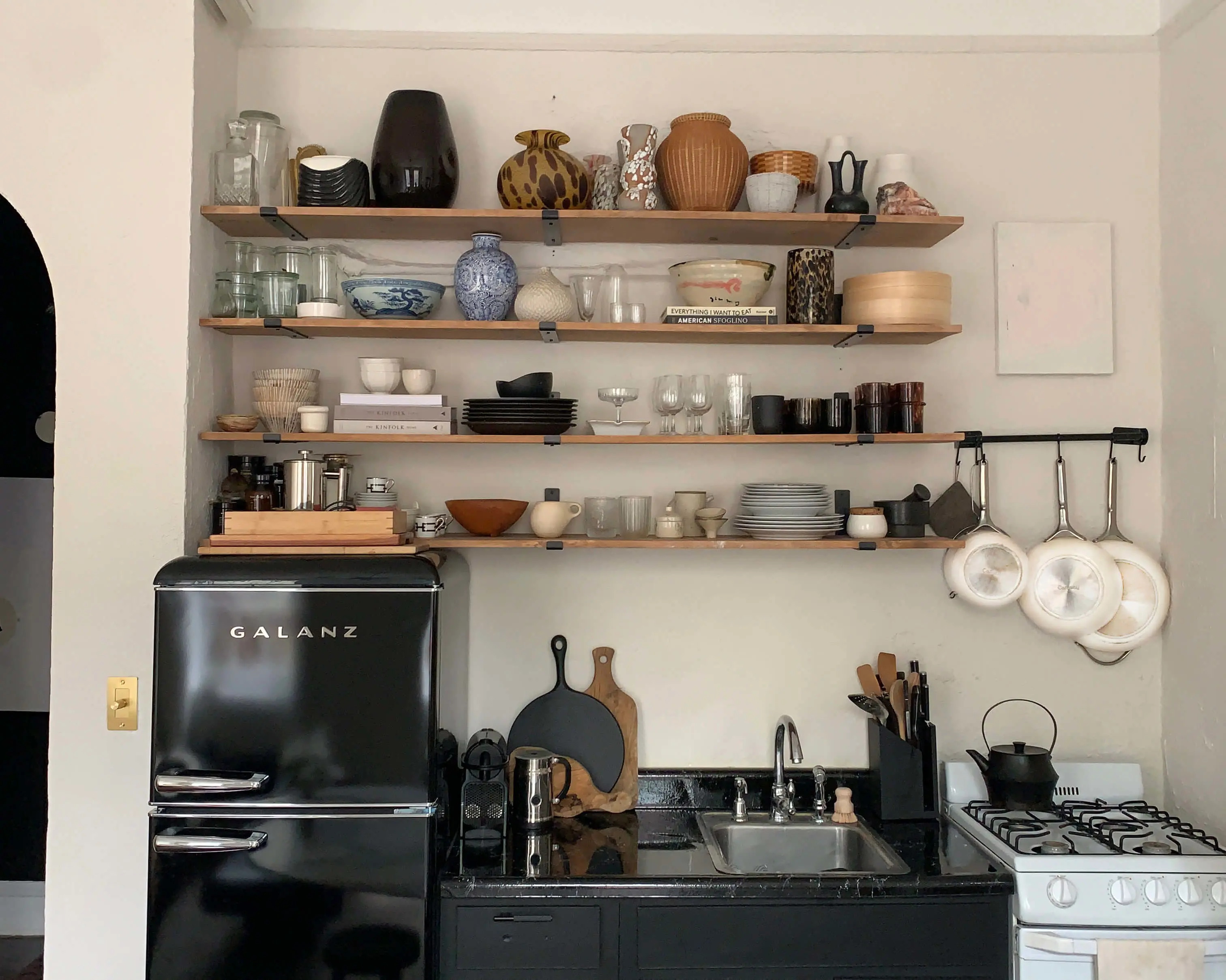 Ceramic Cookware Set - Hanging - In the kitchen after renovation