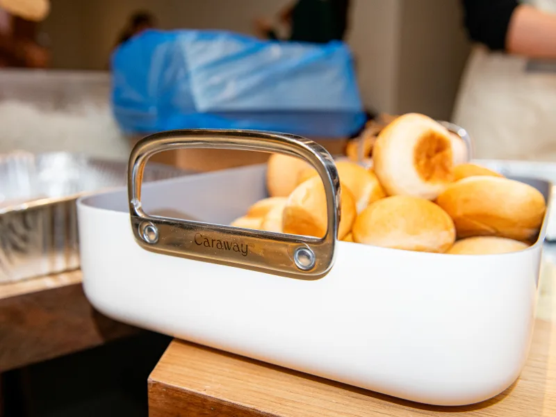 Giving Tuesday - Collaboration - Roasting Pan - Cream - Food -Lifestyle