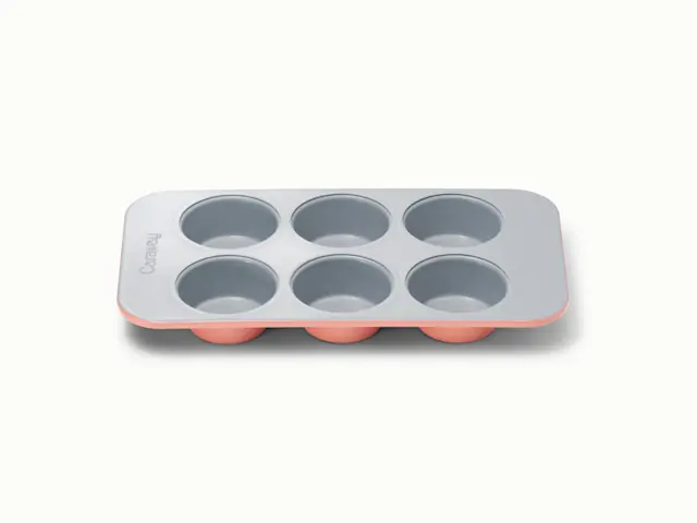 6 Cup Muffin Pan - Perracotta - Hero