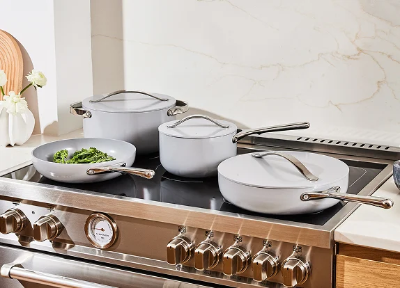 Cookware Set Marketing Module - Gray - Stovetop - Lifestyle - Desktop