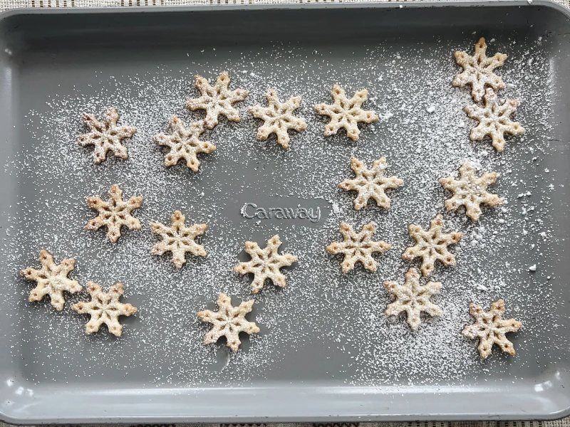 Holiday Mini Pies - Shapes