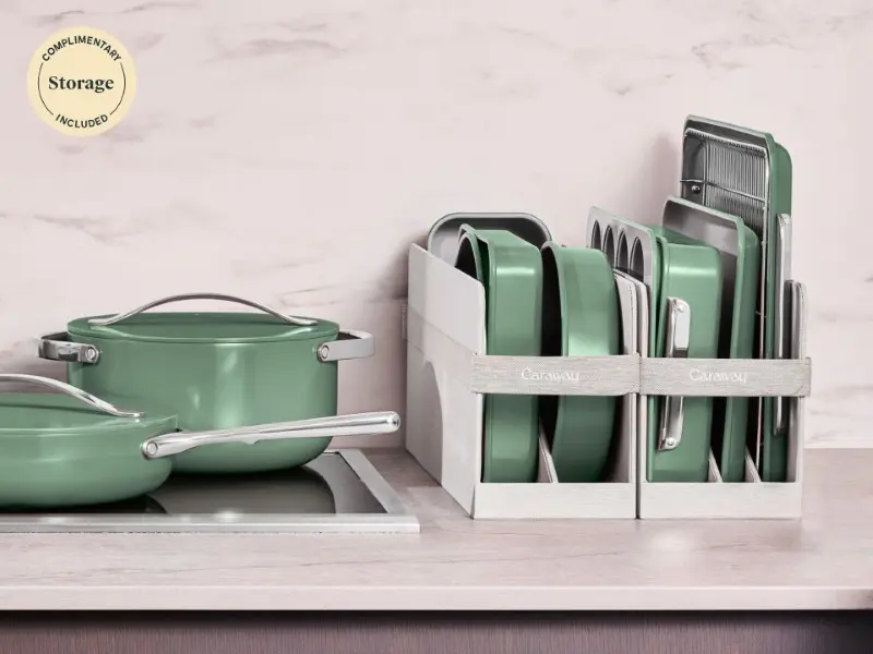 11 Piece Bakeware Set - Sage - Complimentary Storage