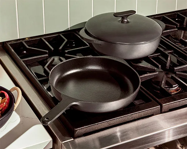 Enameled Cast Iron - Charcoal - Skillet - Baiser - On Stovetop