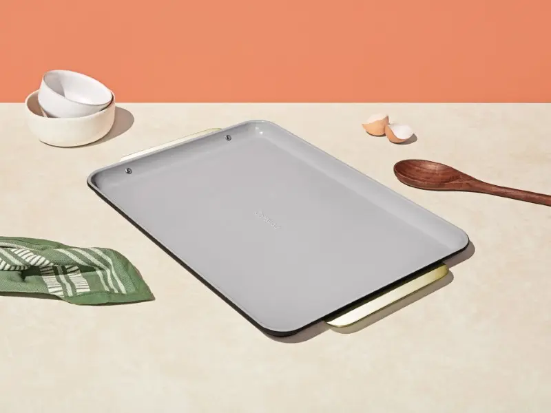 Large Baking Sheet - Black - Lifestyle