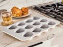 Muffin Pan - Cream - Lifestyle