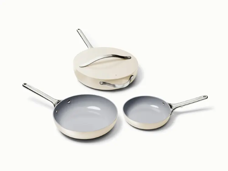 https://images.ctfassets.net/vitsw3itv0qj/4g9yP3ifTosA0cQgWJS1UT/d6c31acf073d57de8abe934c70ba5cb6/Ceramic_Fry_Pan_Trio_-_Cream_-_Hero.jpg?q=75