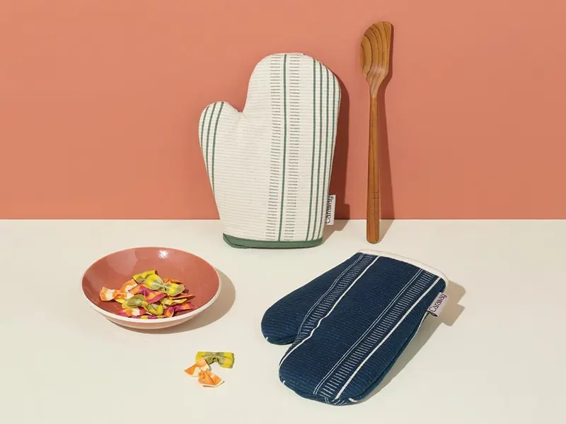 Oven Mitts - Mixed Cream and Navy - Lifestyle