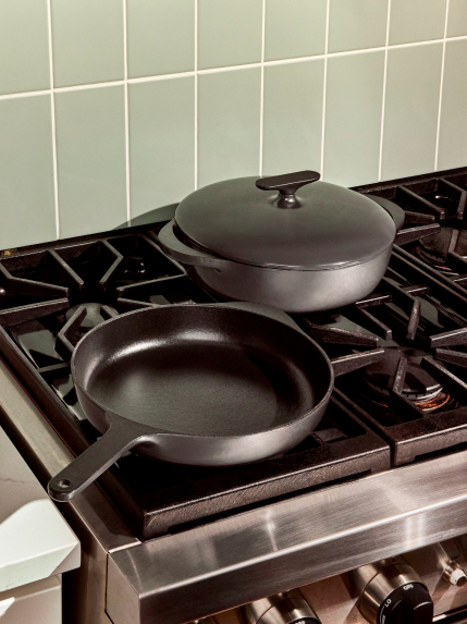 https://images.ctfassets.net/vitsw3itv0qj/4vQm5puowhJ27rDF1KnCOa/f9e3dc8af0358eb6e7a770f63311fd95/Cast_Iron_Cookware_-_Skillet_and_Braiser_Duo_-_Hover.jpg