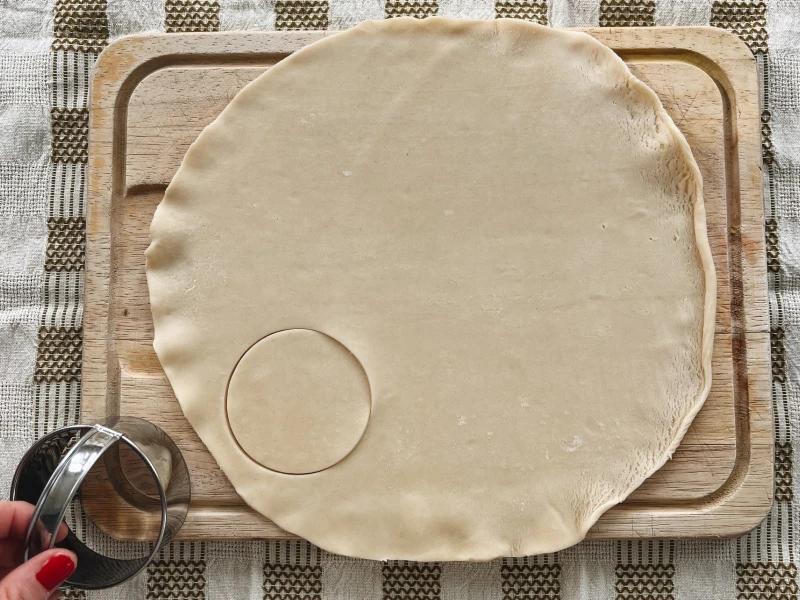 Holiday Mini Pies - Dough Cutting