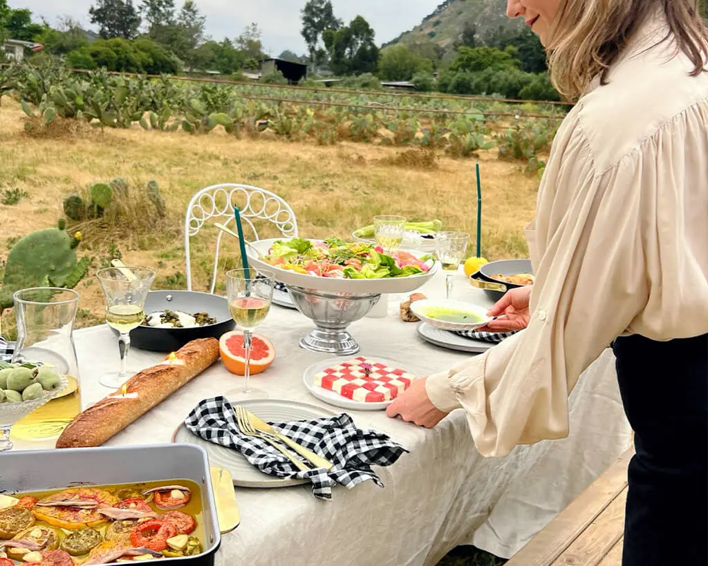 Iconic Summer Soiree - Rebecca Taylor - Tablescape