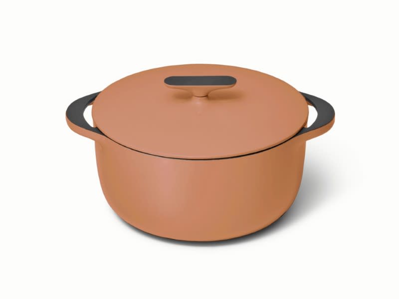 https://images.ctfassets.net/vitsw3itv0qj/5kX6uR1AHQNvECUizBnBTe/26f6b7e97d1240bc1d7ab3ff0ec1ba0e/Enameled_Cast_Iron_Dutch_Oven_-_Rust_-_Hero.jpg?q=75