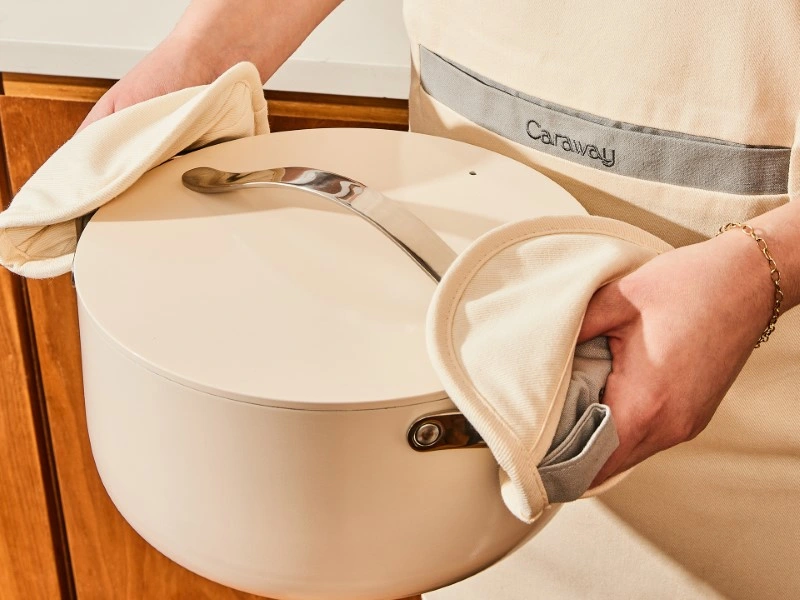 Potholder - Cream - Holding Cream Pot