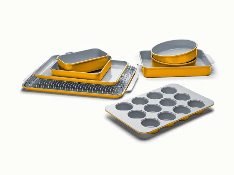 https://images.ctfassets.net/vitsw3itv0qj/6MvZuGnGaCSTfXqQuzCdcy/29135d357332405b9914ddfce755eb3d/11_Piece_Bakeware_Set_-_Marigold_-_Hero.jpg?q=75