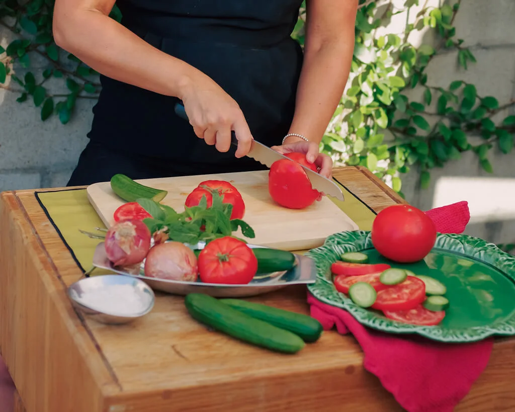 Medium Cutting Board - Wood - Cutting Tomato