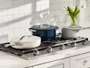 Dutch Oven - Navy - Lifestyle
