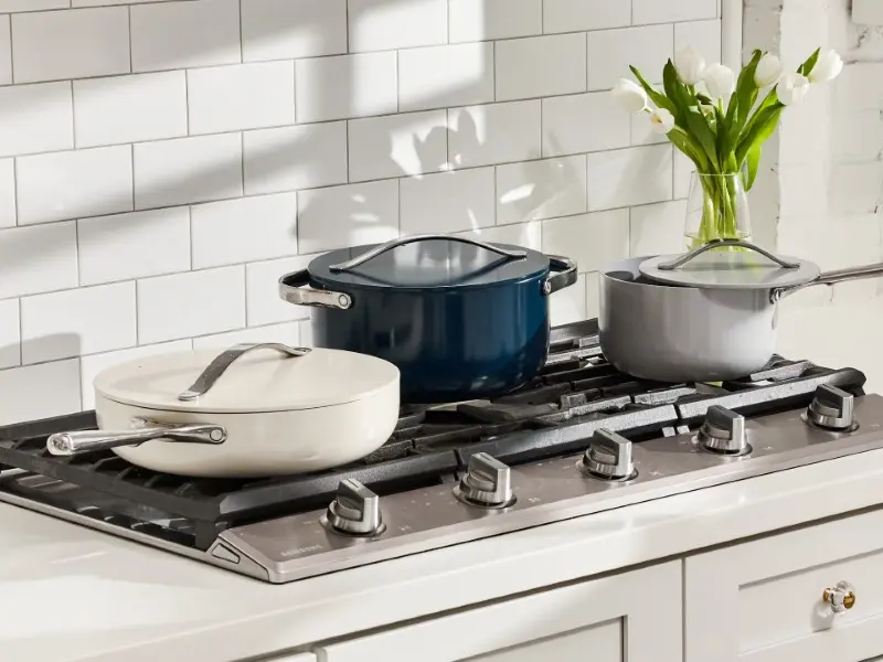 Dutch Oven - Navy - Lifestyle