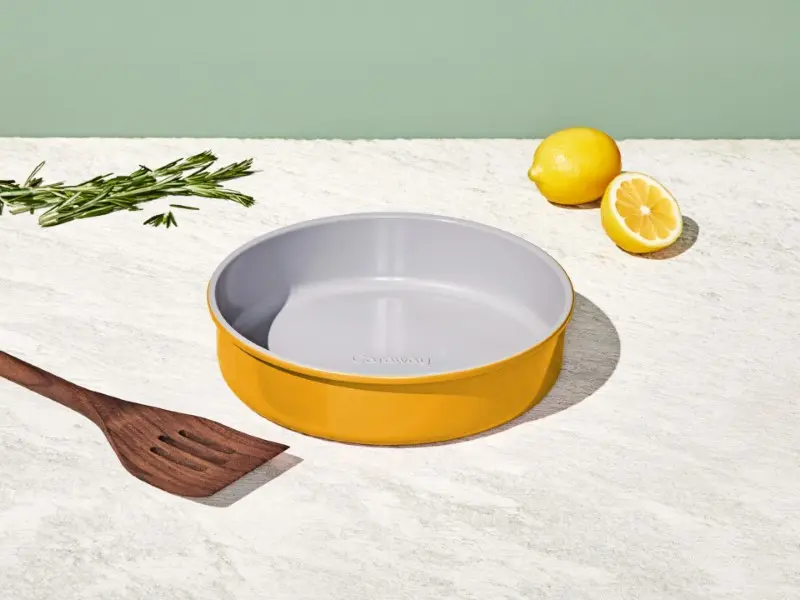 Circle Pan - Marigold - Lifestyle