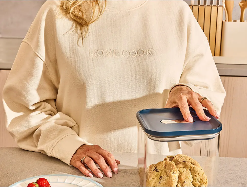Caraway x MATE Organic Home Cook Sweatshirt - Lifestyle