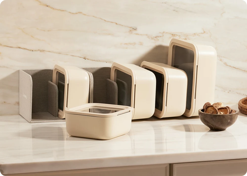 Is It Ever Safe To Put Hot Food in Plastic Containers?