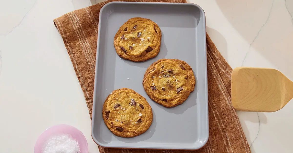 Best Baking Sheets: What To Look for Before You Buy