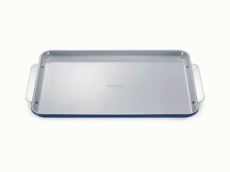 https://images.ctfassets.net/vitsw3itv0qj/80r7YcKgLUCSvQPgfWJc5/f97076de3c16267f35f4a501123896bd/Large_Baking_Sheet_-_Navy_-_Hero.jpg?q=75