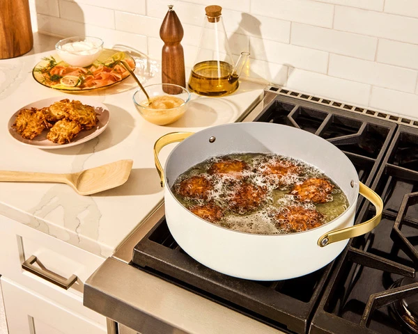 Ceramic Dutch Oven - Iconic - White - Deep Frying