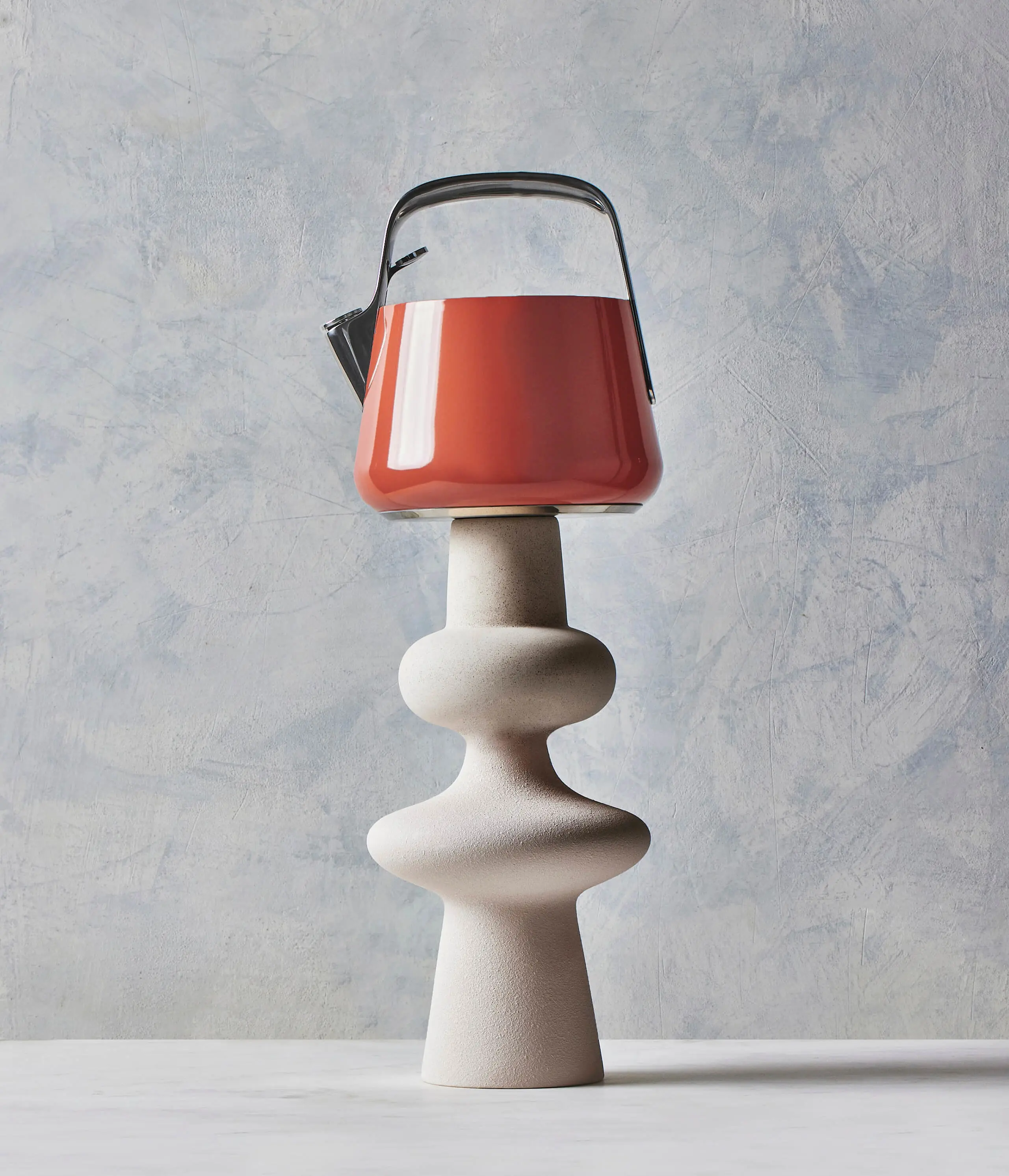 Tea Kettle - Perracotta - On Platform