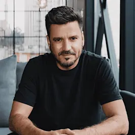 Otavio Schiavon	VP, Creative Director	BETC HAVAS