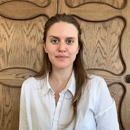 Louisa Hager	Group Creative Director	Weber Shandwick