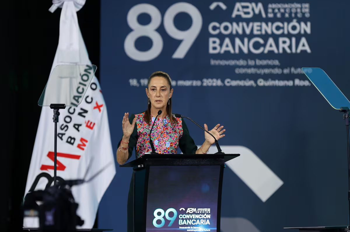 Sheinbaum lleva optimismo a los banqueros… y les sube la vara.