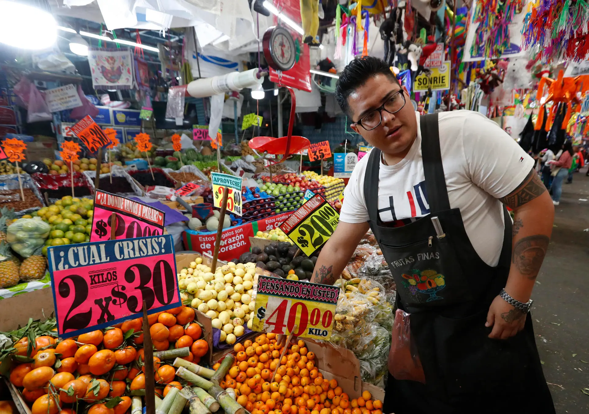  Inflación ‘da su Navidad’ a mexicanos y se desacelera: Se ubica en 3.72% en 1ra quincena de diciembre.