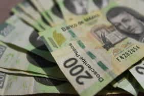 México refinancia deuda externa y baja 69% amortizaciones para 2023