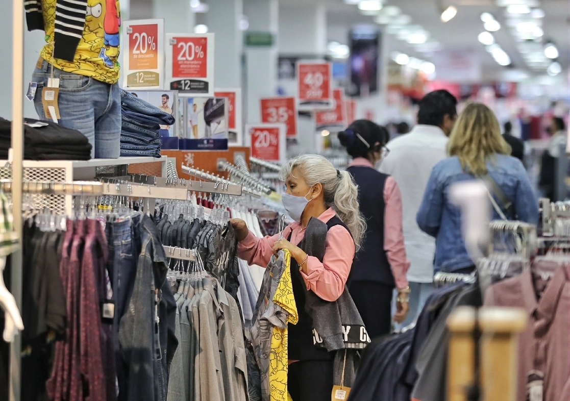 Consumo privado se encamina a su peor crecimiento desde 2020.