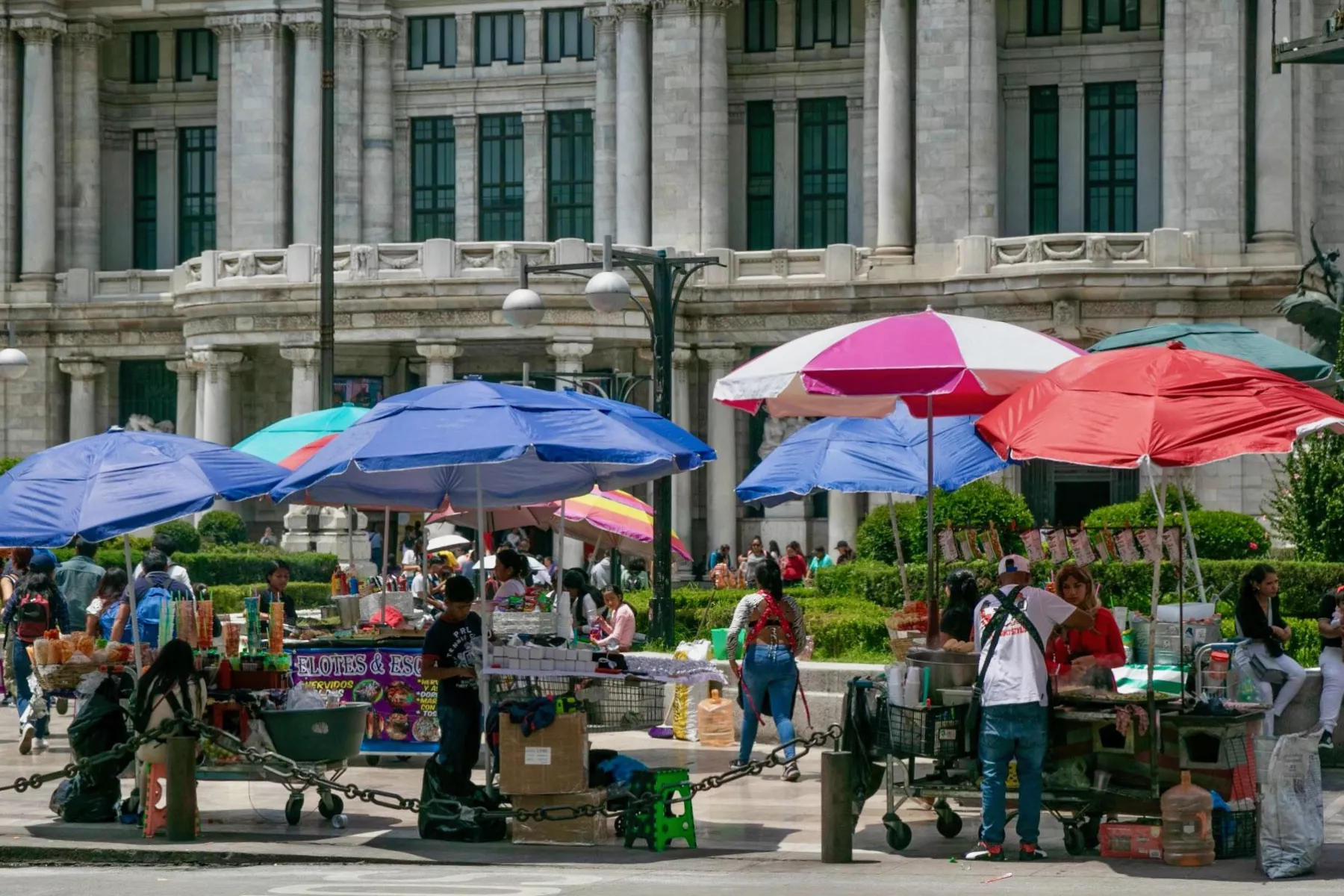 México pierde un millón de ocupados en noviembre, respecto al mes anterior.