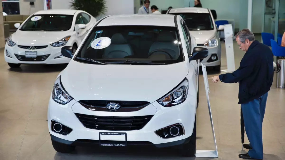 Cuando los autos triplican su precio y la tenencia sigue en 2012: cómo el subsidio se quedó corto en CDMX.