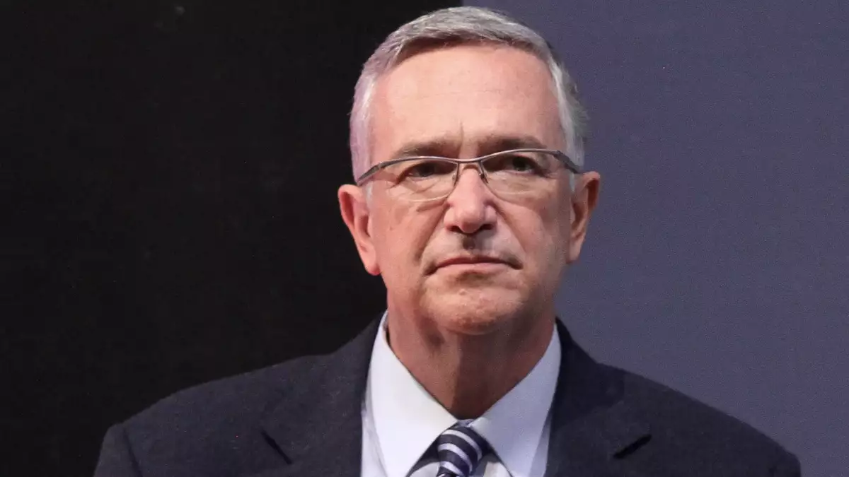 Deudas de Salinas Pliego con SAT equivalen a recaudación de IEPS a refrescos.