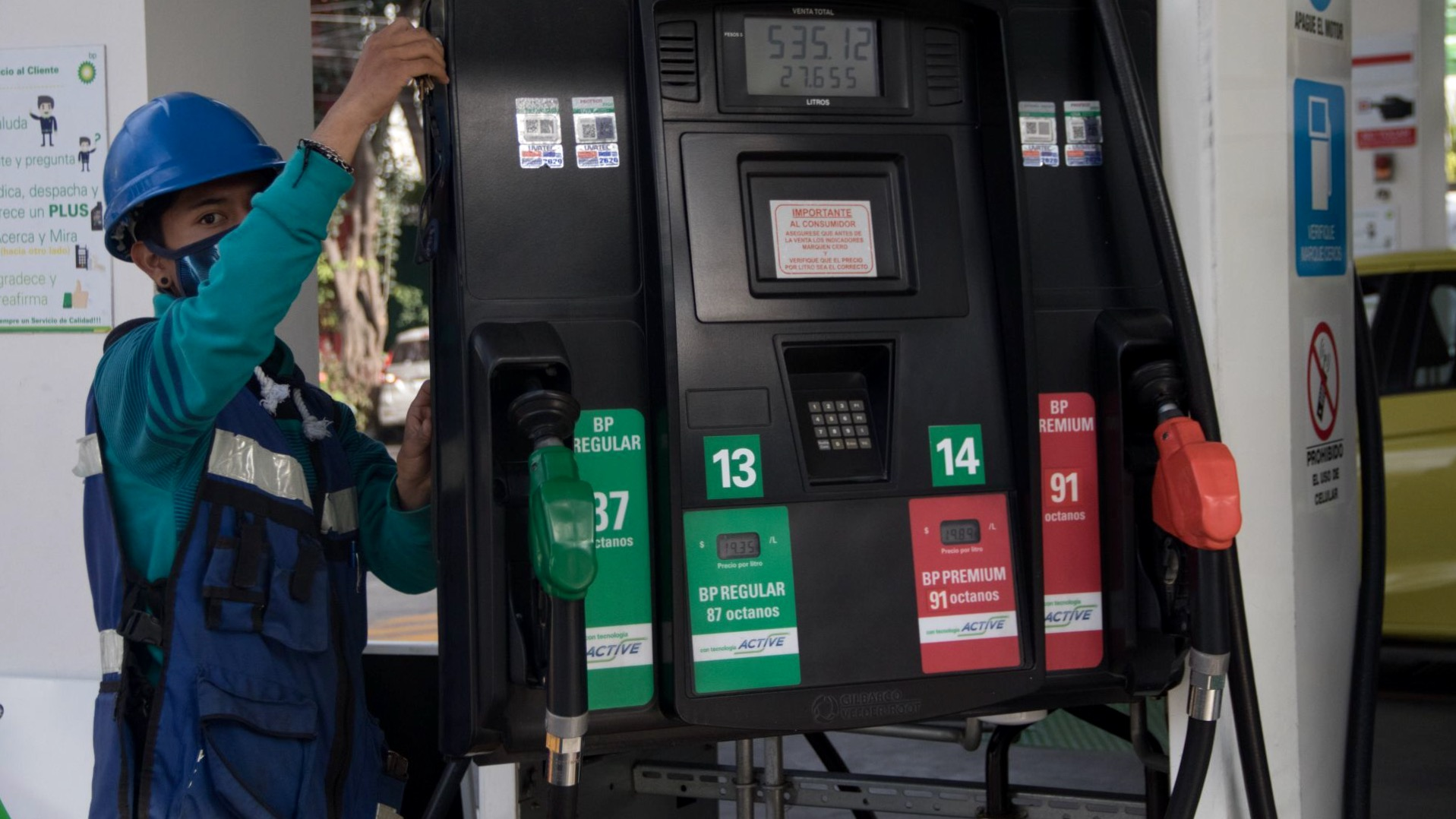 México aplica descuento de 5 pesos al impuesto que le cobra al diésel.