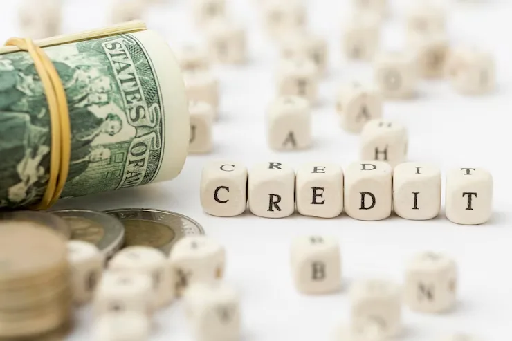 Understand the types of lines of credit, including secured and unsecured. Learn how they work, their pros and cons, and how to choose the right one for you.
